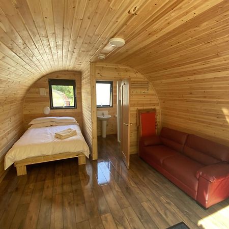 Earth Pod 2 Pet Friendly Villa Neath Luaran gambar